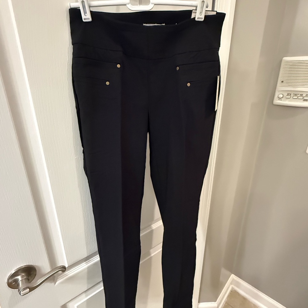 Dana Buchman Elegant Black Cropped Pants
